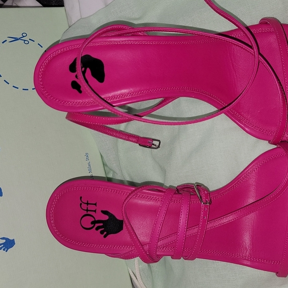 Brand New Off-White Fuchsia Sandals Size 39 - Picture 4 of 5